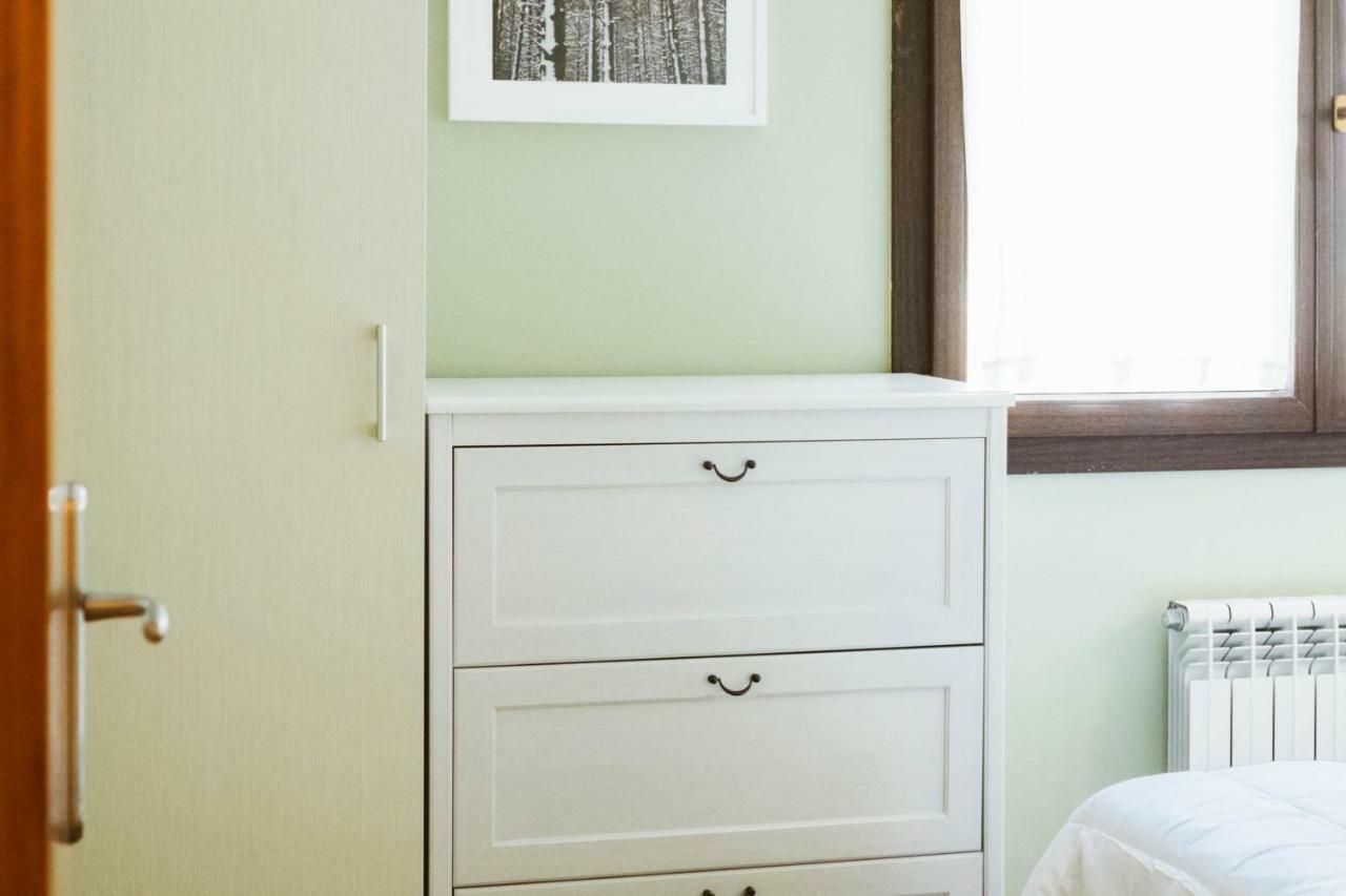 Apartamento Garona Les Luaran gambar